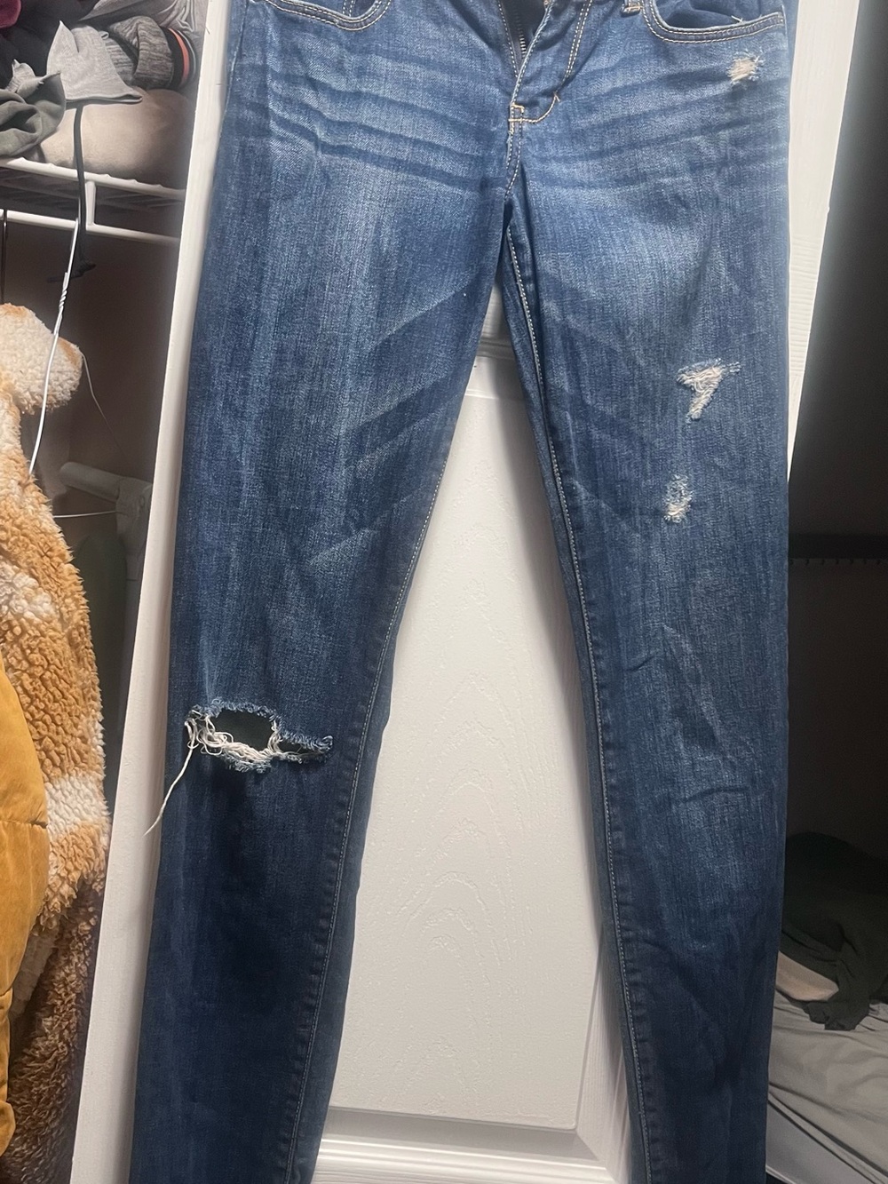 Abercrombie & Fitch Distressed Dark Blue Skinny Jeans